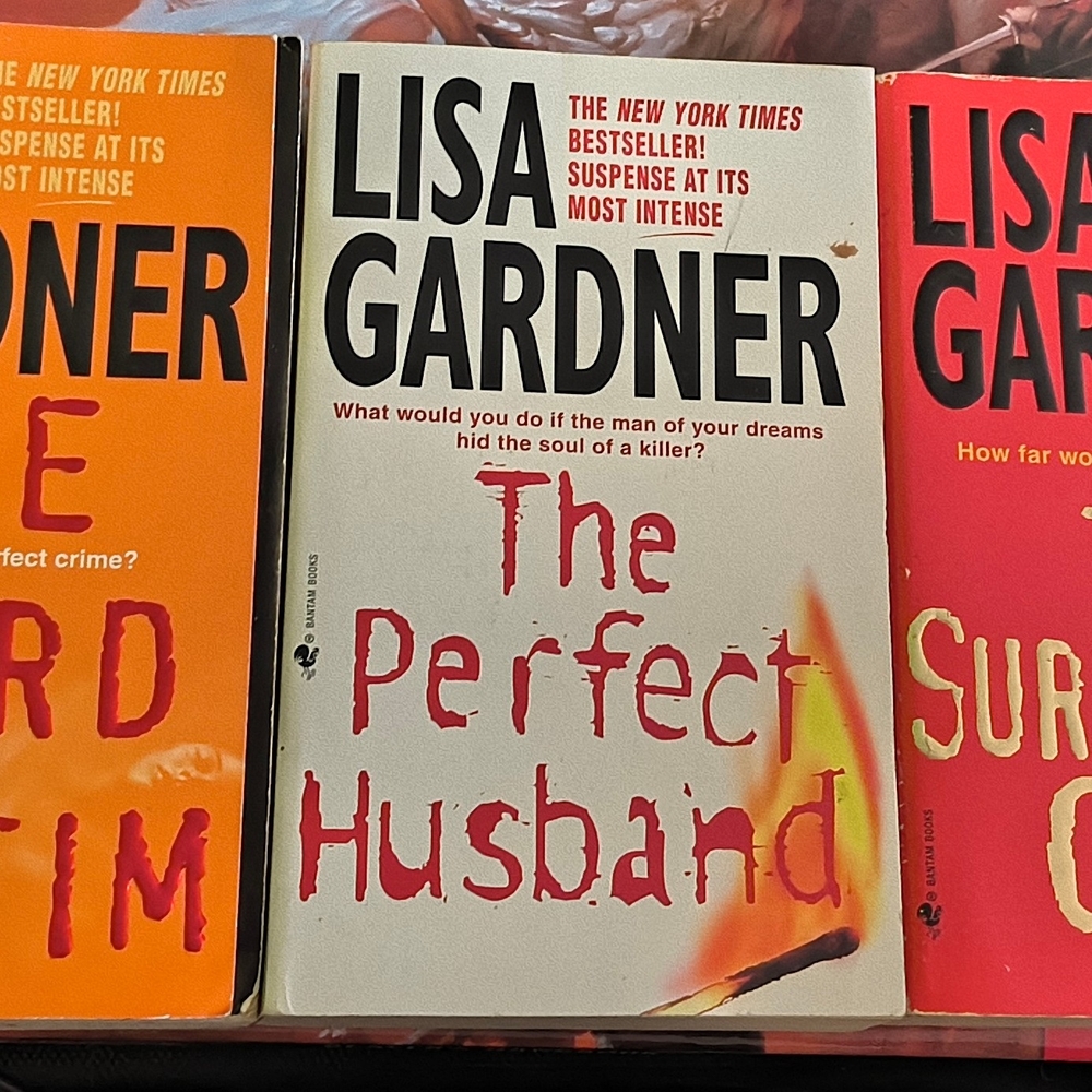 Lisa Gardner Book Set - The Perfect Husband